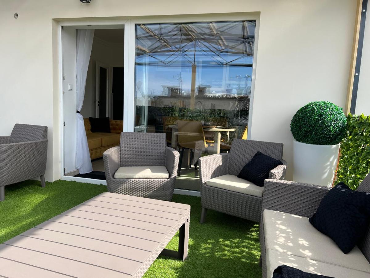 Comfort Zone Ostroda Villa Apartment B מראה חיצוני תמונה